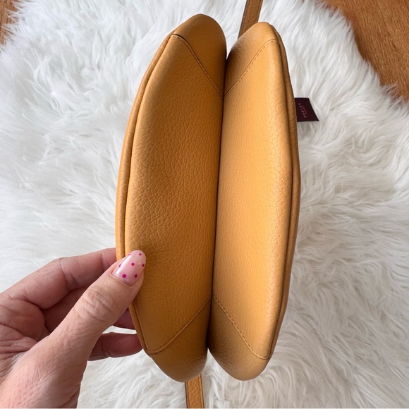 Cynthia Rowley Kensington Place Small Open Top Shoulder Bag Pecan NWT - Picture 7 of 16